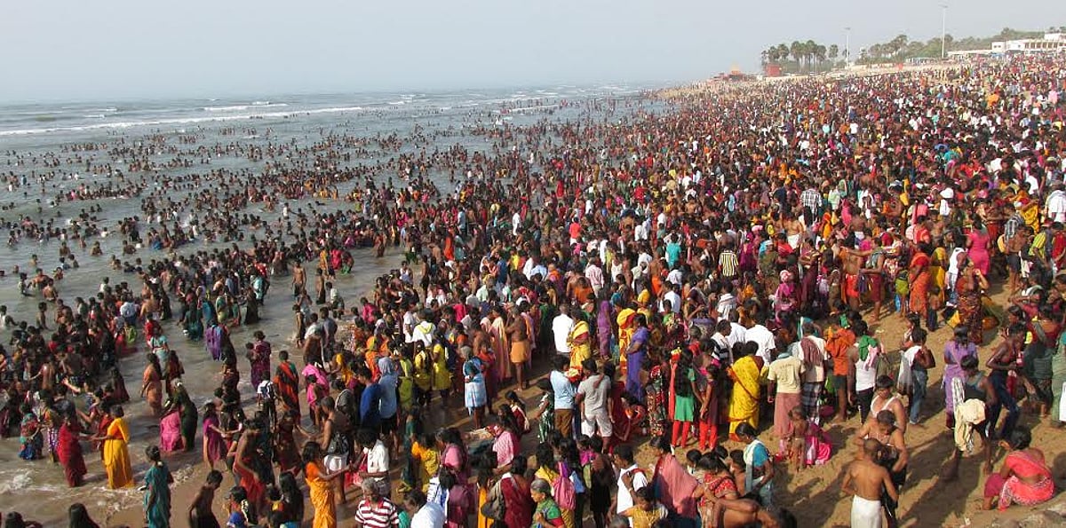 திருச்செந்தூரில் வைகாசி விசாகம்: லட்சக்கணக்கான பக்தர்கள் சுவாமி தரிசனம்